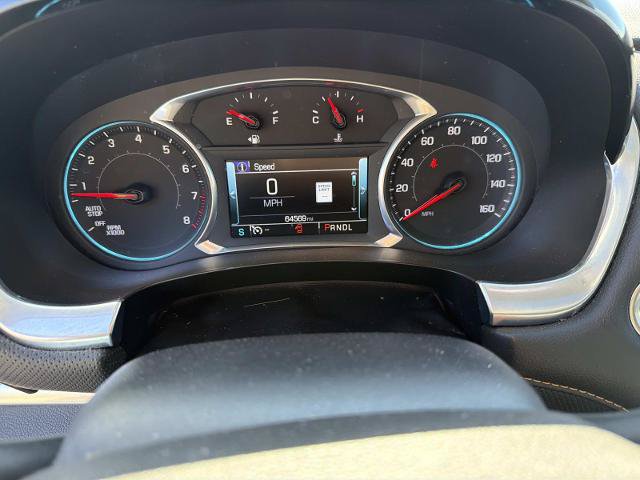 Used 2019 Chevrolet Traverse Premier w/ Driver Confidence II Package FWD image 16