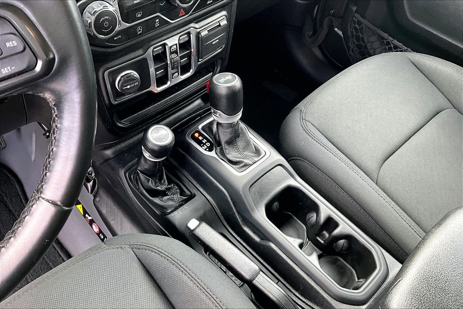 Used 2021 Jeep Wrangler Unlimited Sport AWD/4WD image 18