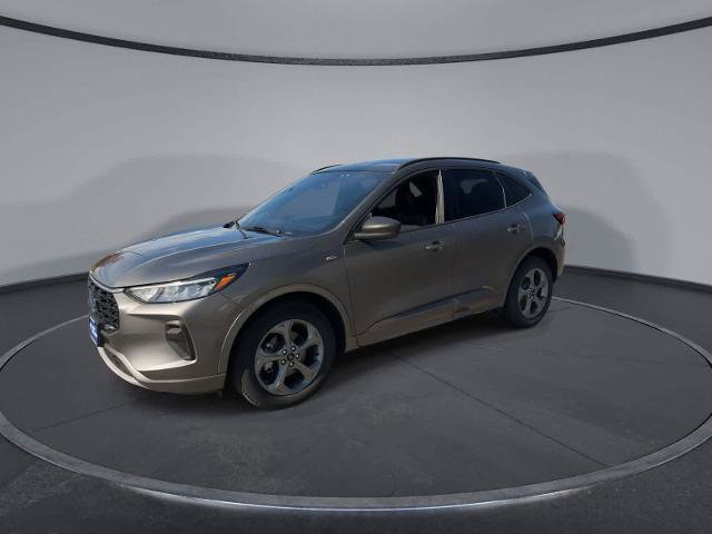 Certified 2023 Ford Escape ST-Line w/ Tech Pack #1 AWD/4WD image 4
