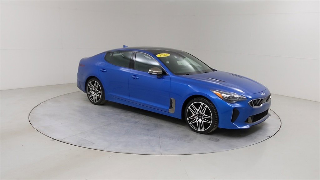 Used 2023 Kia Stinger GT2 image 11