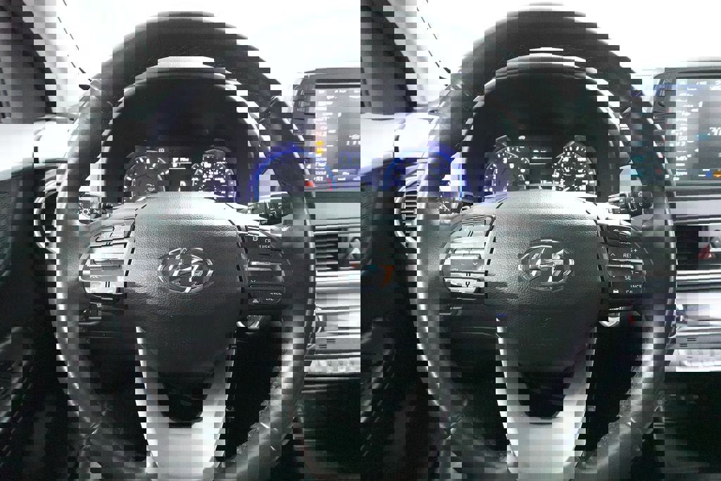 Used 2020 Hyundai Kona Ultimate w/ Cargo Package AWD/4WD image 12