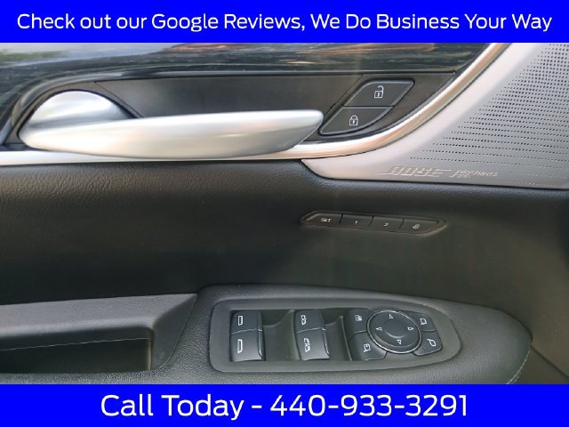 Used 2025 Cadillac XT5 Premium Luxury AWD/4WD image 17