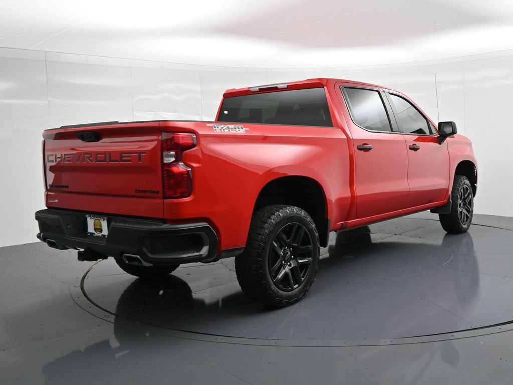 Used 2024 Chevrolet Silverado 1500 Custom Trail Boss w/ LPO, Dark Essentials Package AWD/4WD image 6