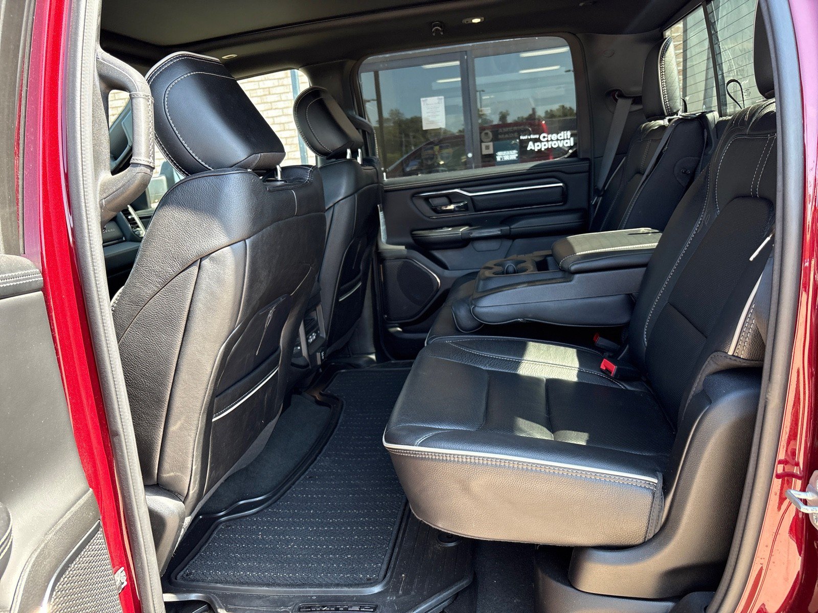 Used 2022 RAM 1500 Limited w/ Body Color Bumper Group AWD/4WD image 5