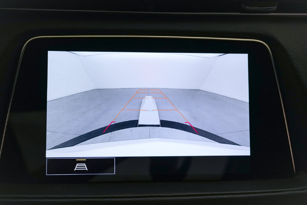 Used 2023 Cadillac XT4 Premium Luxury FWD image 16