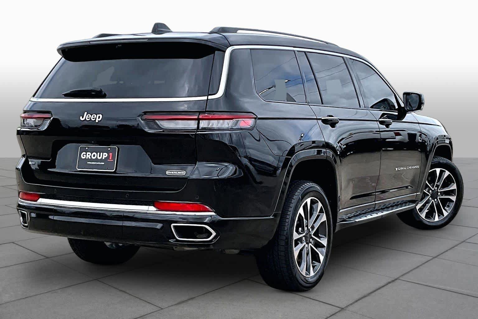 Used 2021 Jeep Grand Cherokee L Overland w/ Luxury Tech Group IV RWD image 24