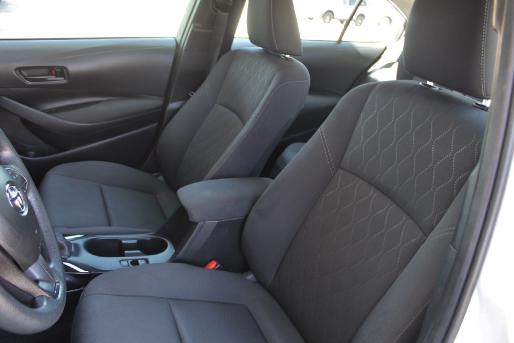 Used 2025 Toyota Corolla LE FWD image 28