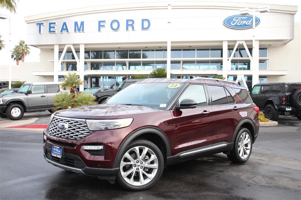 Certified 2022 Ford Explorer Platinum w/ Equipment Group 601A image 2