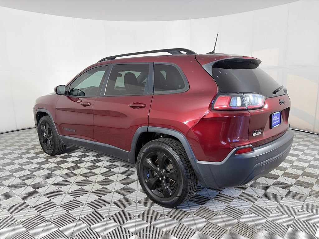 Used 2019 Jeep Cherokee Latitude Plus AWD/4WD image 5