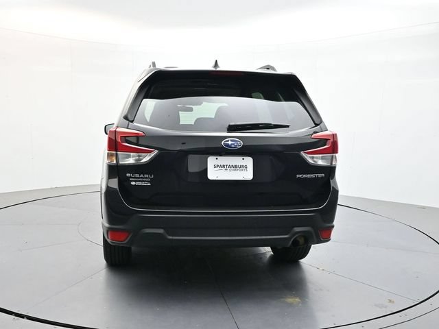 Used 2024 Subaru Forester Premium AWD/4WD image 6
