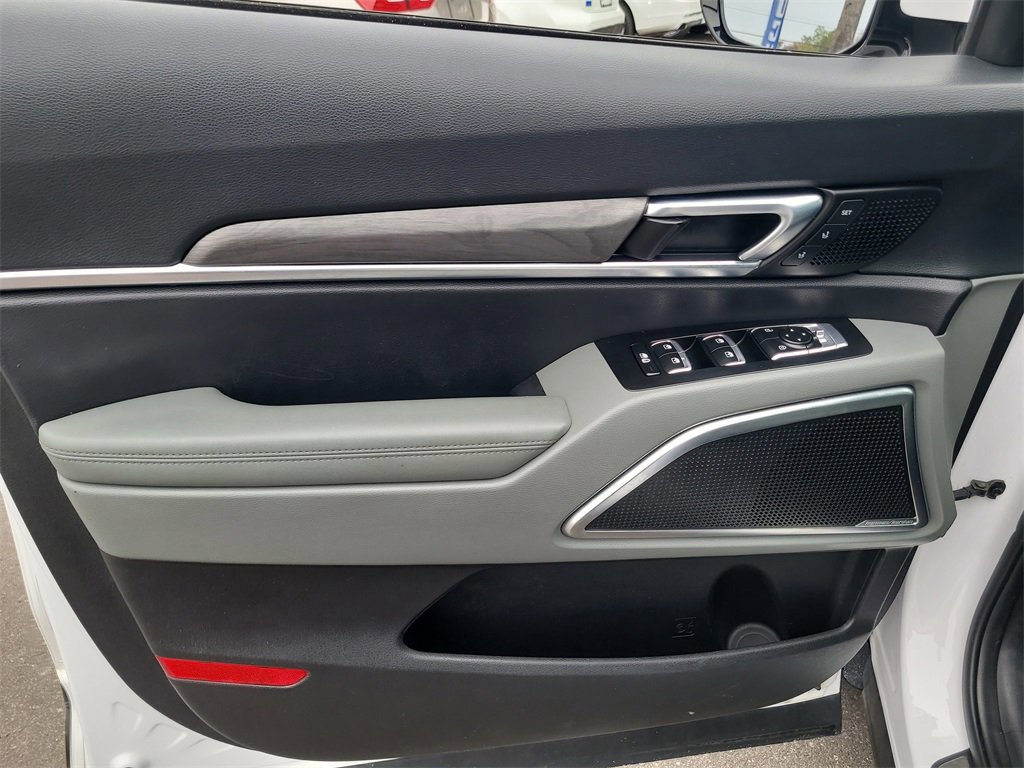 Used 2023 Kia Telluride SX X-Line image 13