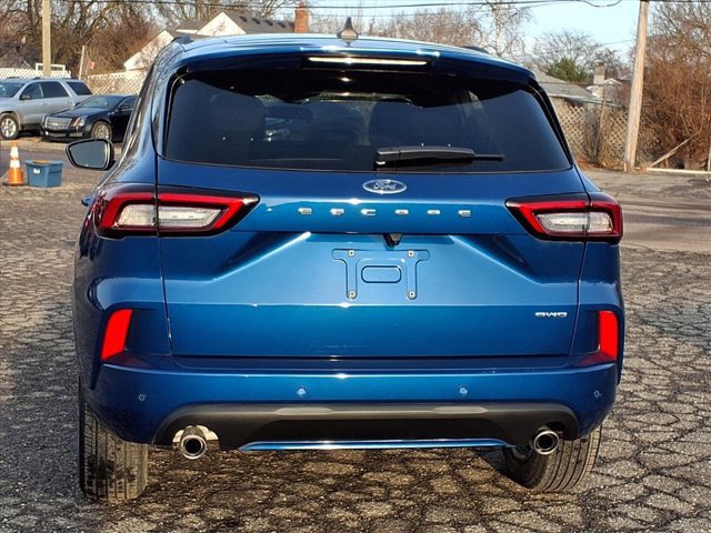 Certified 2023 Ford Escape ST-Line w/ Tech Pack #1 image 2
