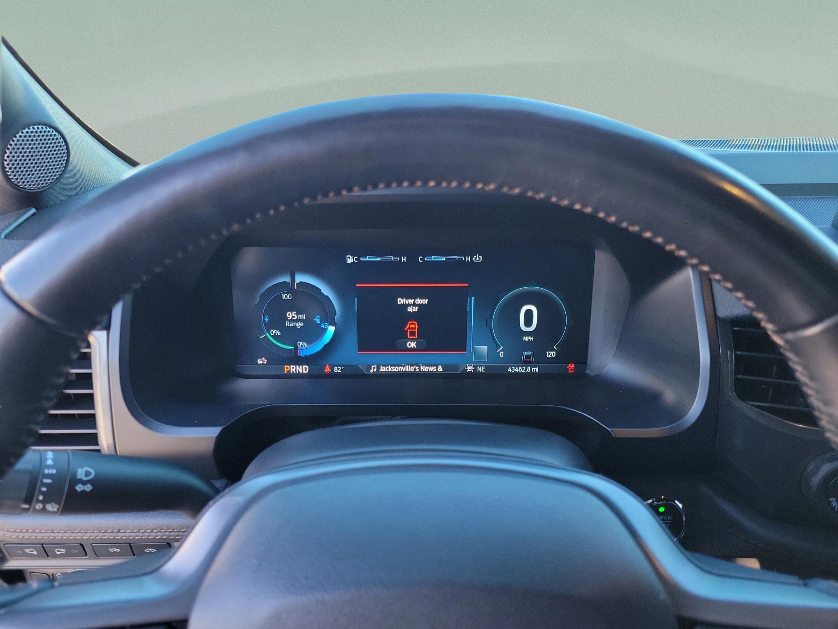 Certified 2022 Ford F150 Lightning Lariat w/ Equipment Group 511A High image 12