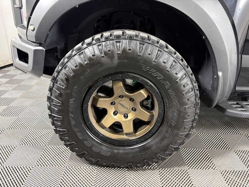 Certified 2018 Ford F150 Raptor w/ Equipment Group 802A Luxury AWD/4WD image 11
