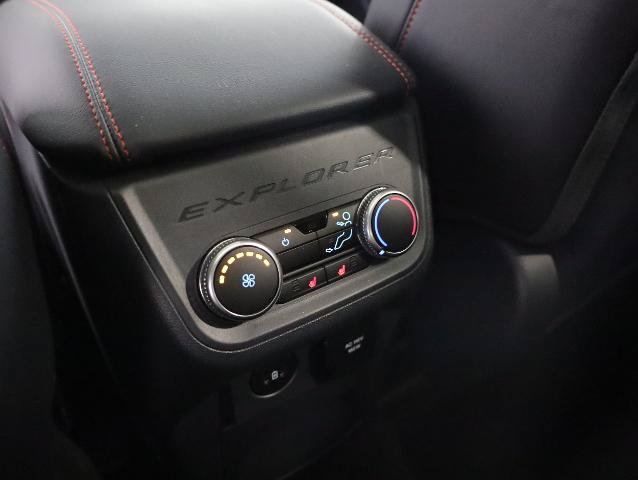 Certified 2025 Ford Explorer ST-Line w/ Premium Package AWD/4WD image 28