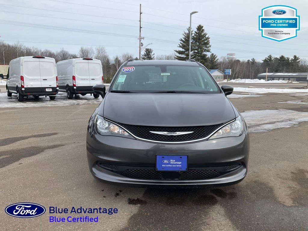 Used 2021 Chrysler Voyager Lxi image 9