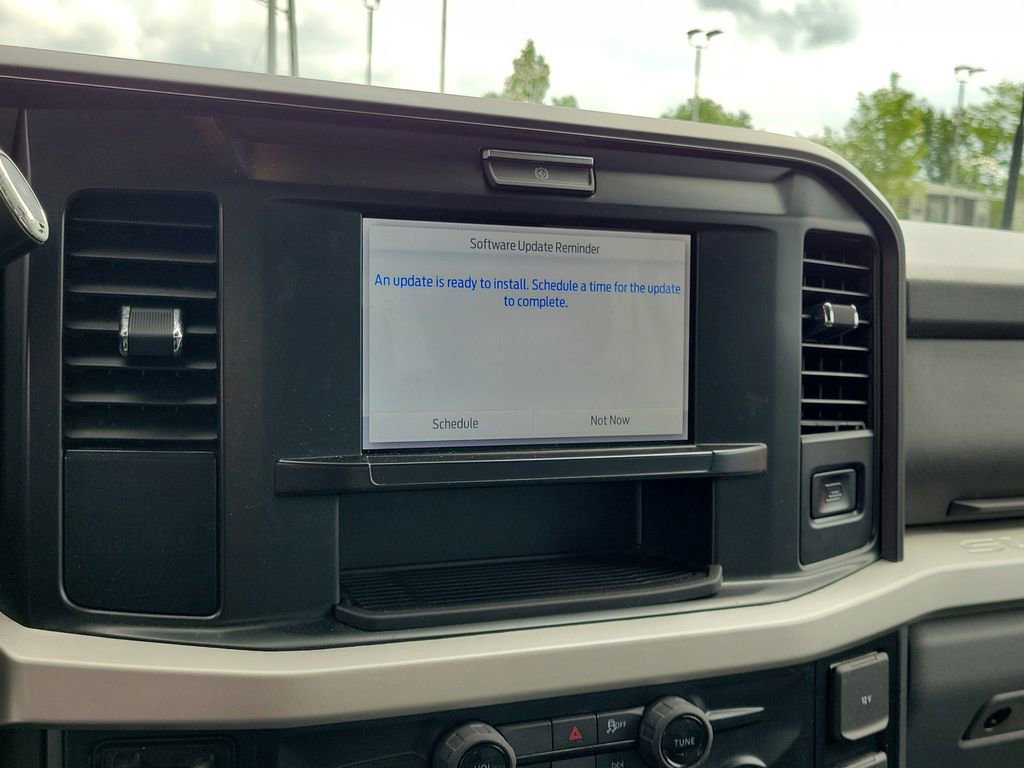 Certified 2025 Ford F350 XLT AWD/4WD image 27