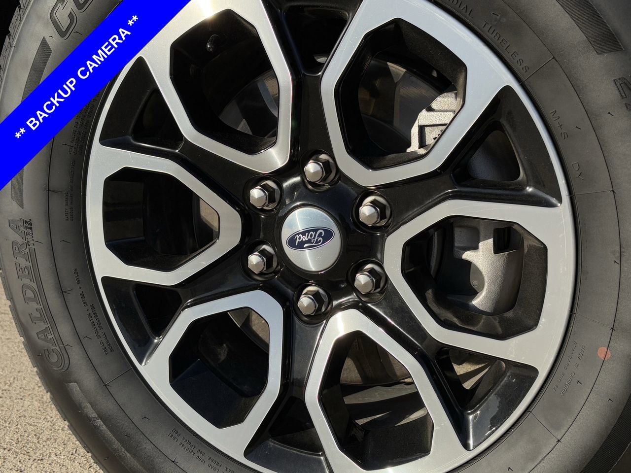 Certified 2024 Ford Expedition XLT image 9