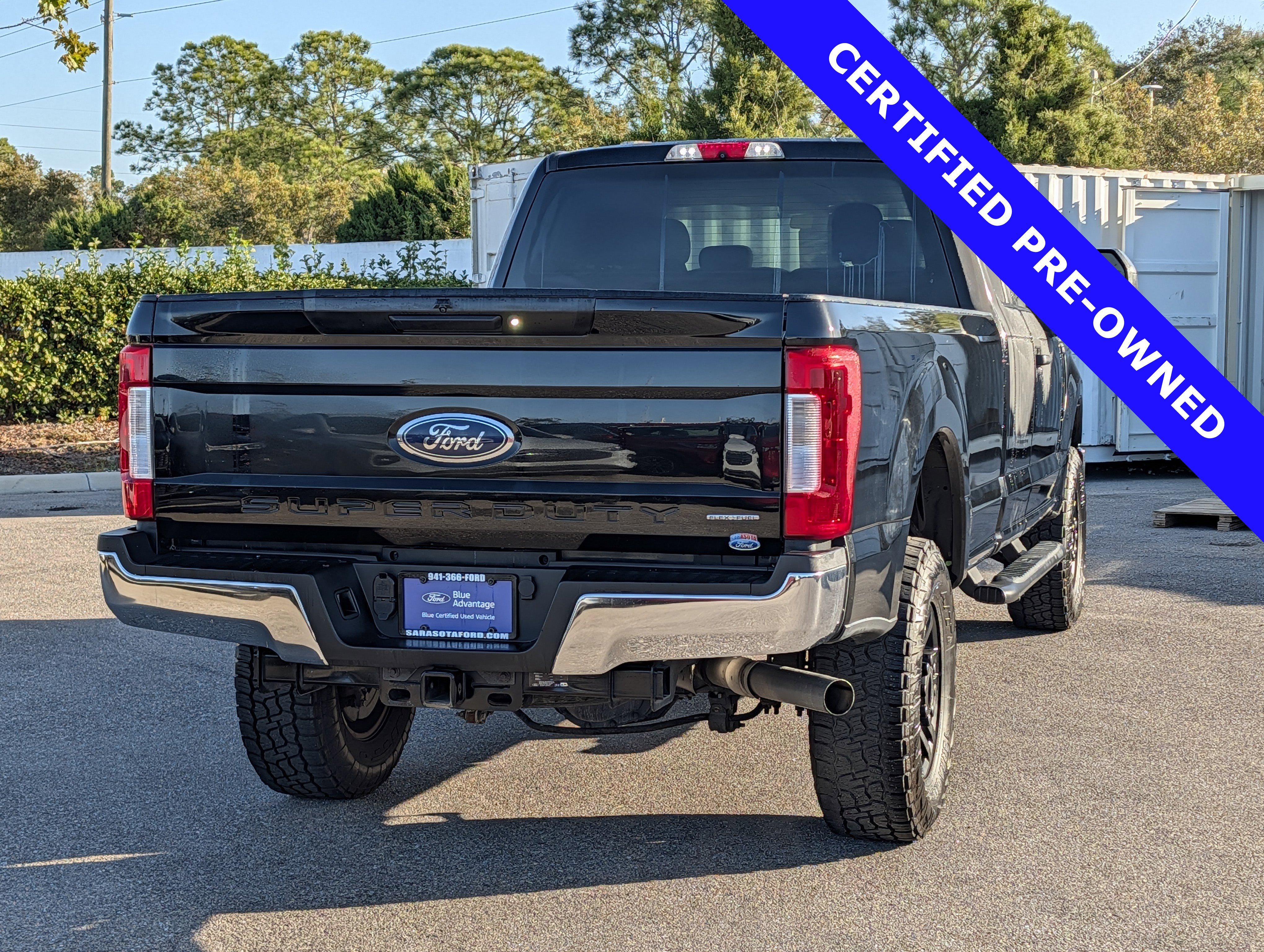 Certified 2017 Ford F250 XL w/ STX Appearance Package image 4