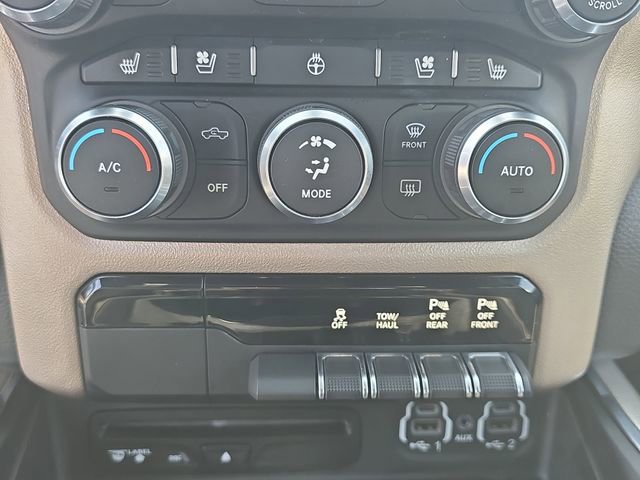 Used 2019 RAM 1500 Laramie w/ Sport Appearance Package image 25