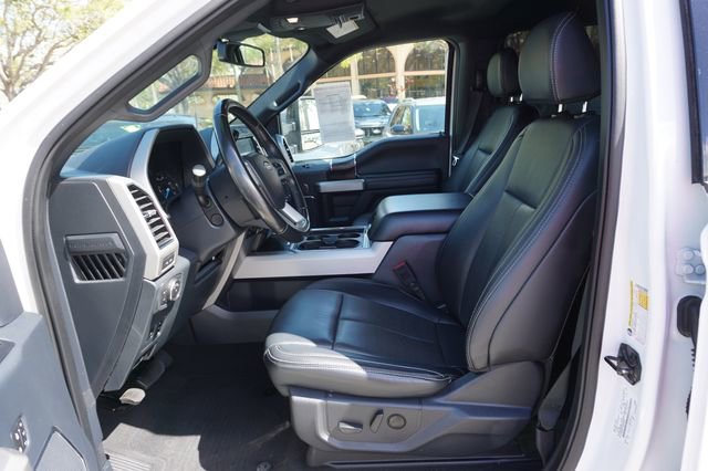 Certified 2022 Ford F250 Lariat w/ Black Appearance Package image 29