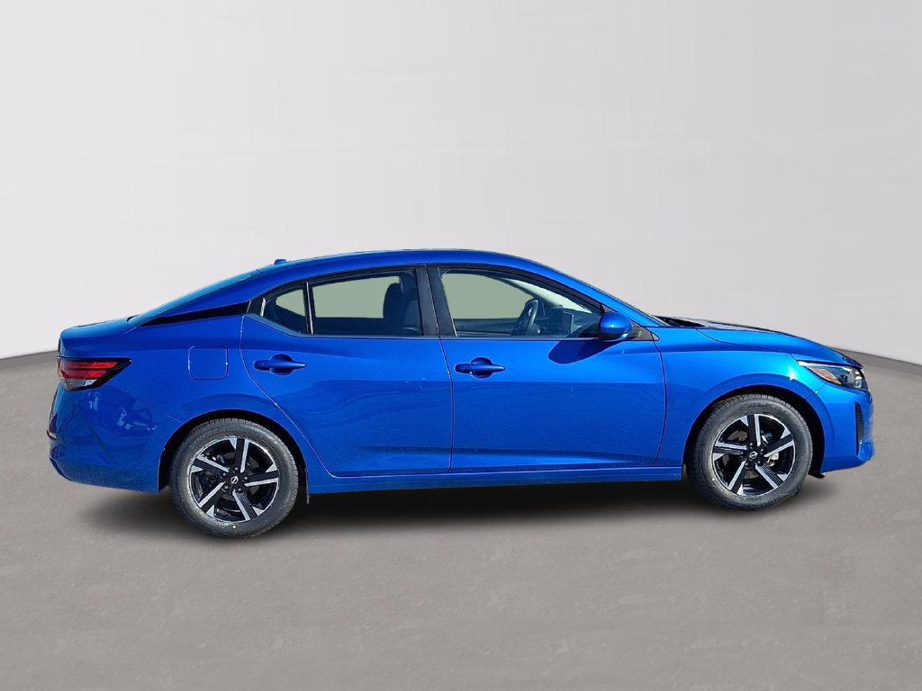 Used 2025 Nissan Sentra SV FWD image 7