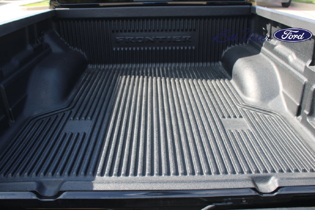Used 2025 Nissan Frontier Pro-X RWD image 10
