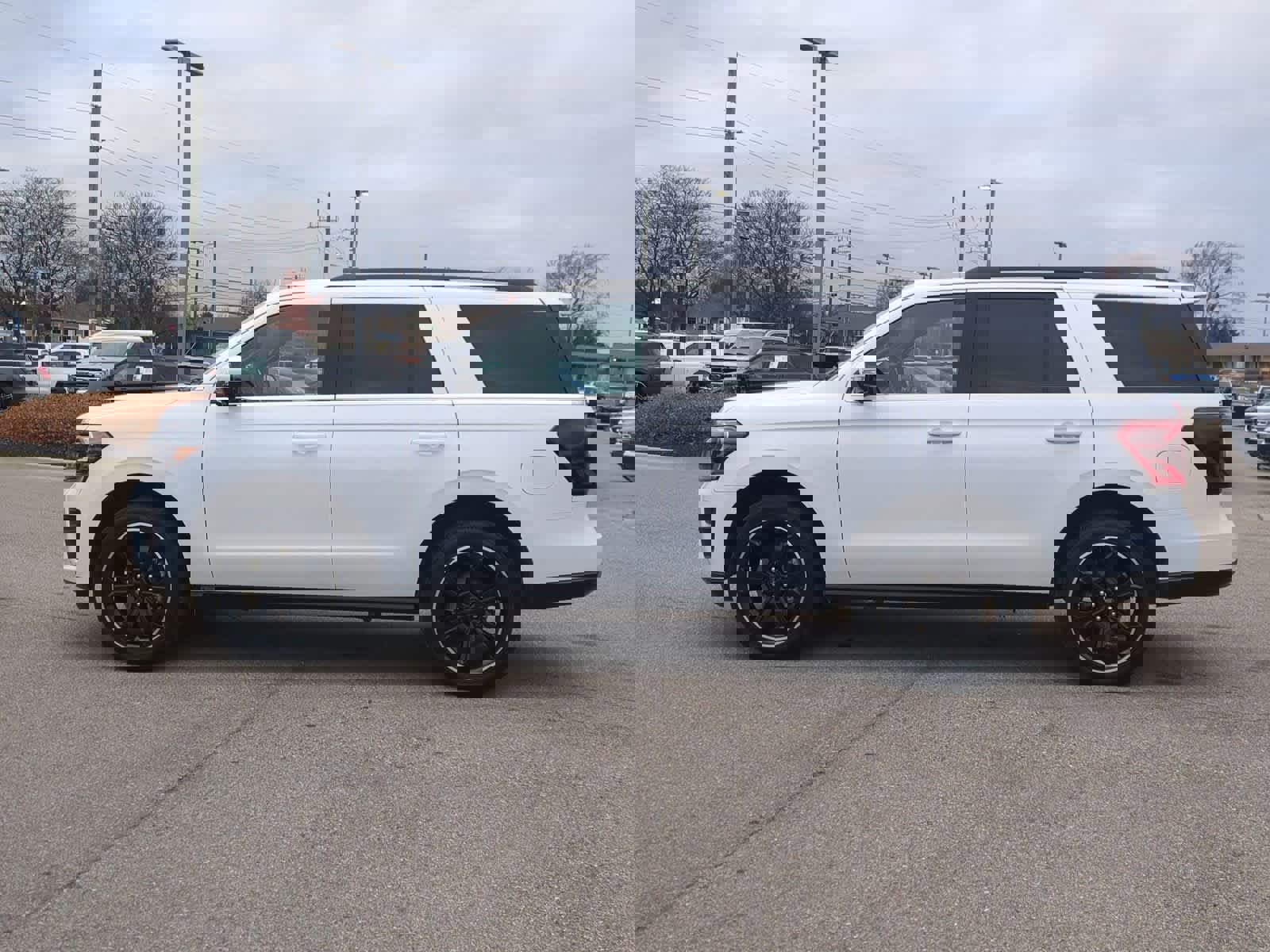 Certified 2023 Ford Expedition Limited image 5