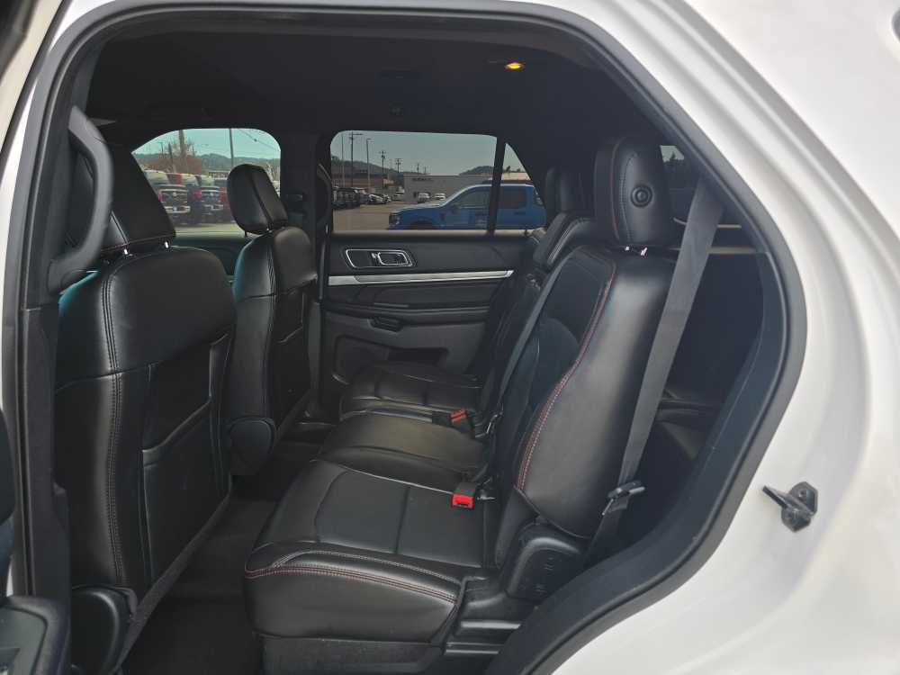 Certified 2018 Ford Explorer Sport image 17