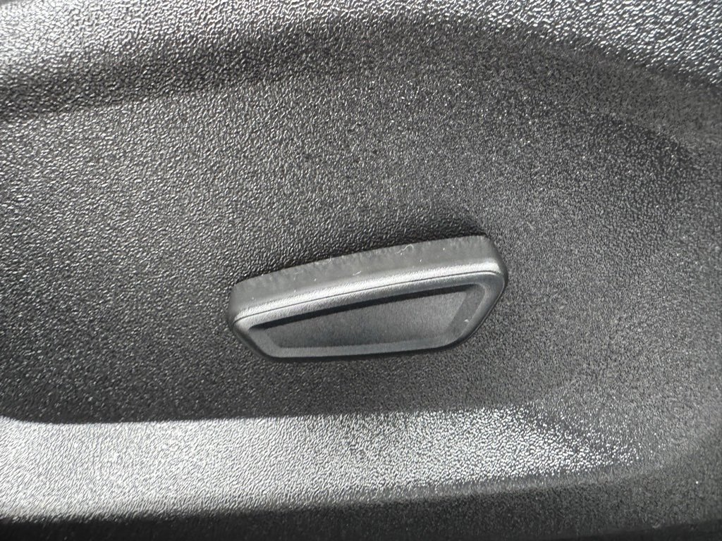 Certified 2024 Ford Edge ST-Line image 29