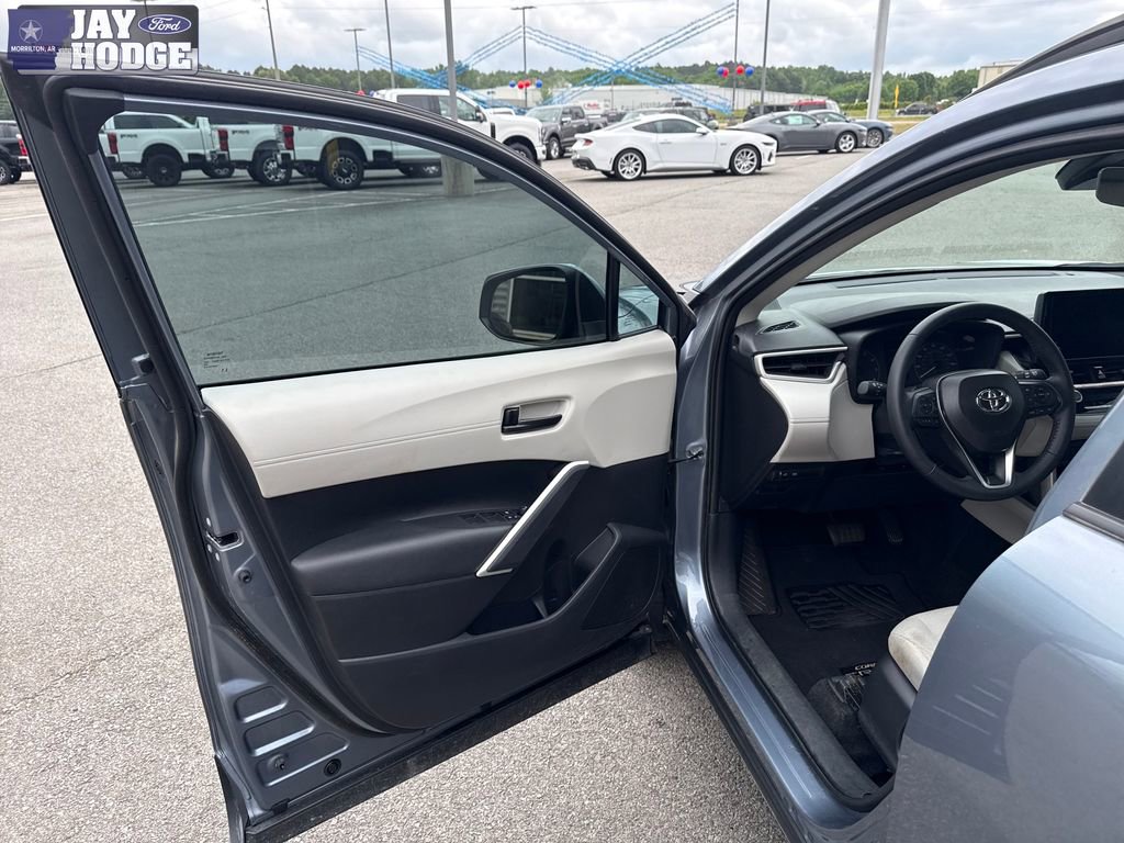 Used 2024 Toyota Corolla Cross LE FWD image 10