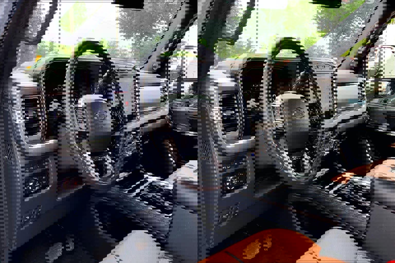 Certified 2024 Ford F250 Platinum AWD/4WD image 16