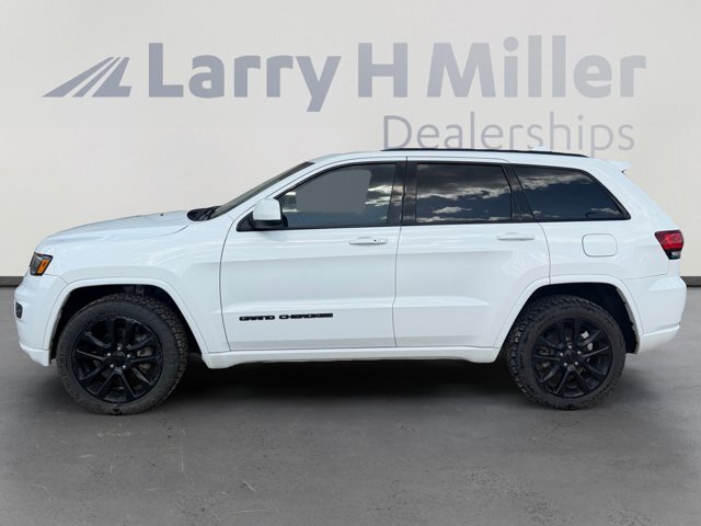 Used 2020 Jeep Grand Cherokee Altitude RWD image 2