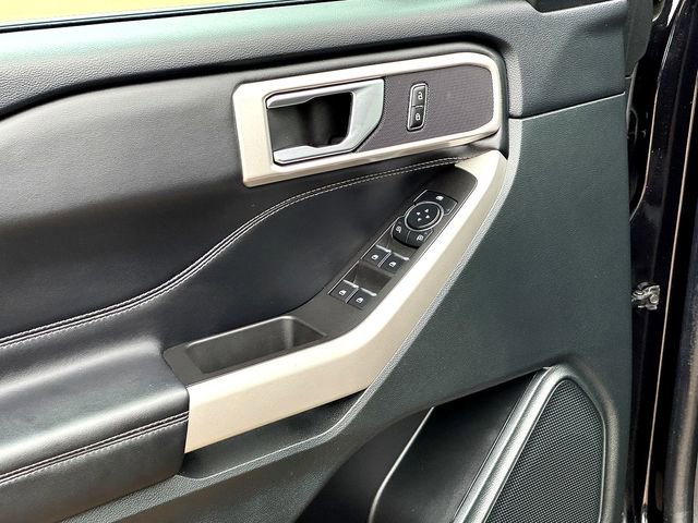 Certified 2024 Ford Explorer XLT image 9
