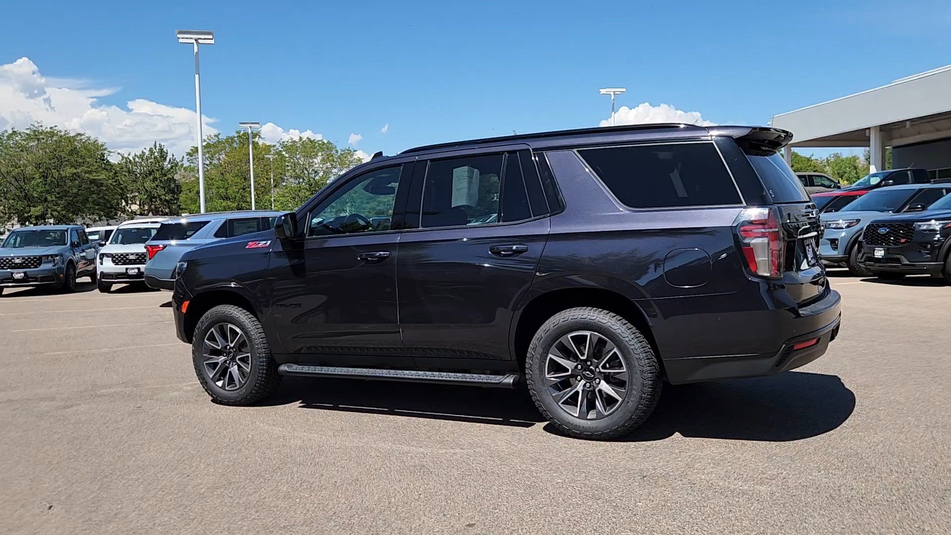 Used 2023 Chevrolet Tahoe Z71 AWD/4WD image 21