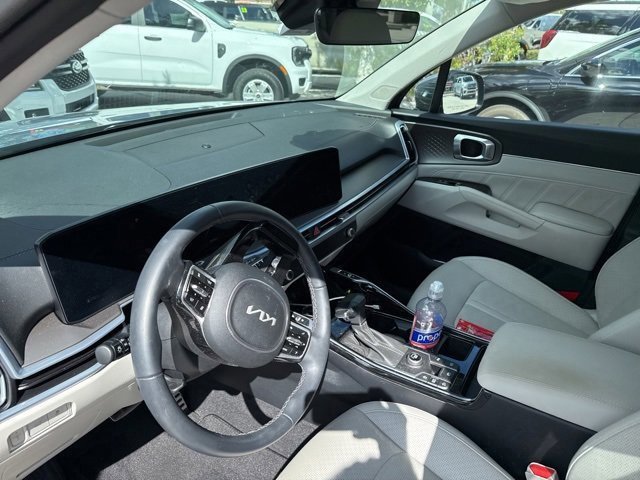 Used 2025 Kia Sorento SX image 13