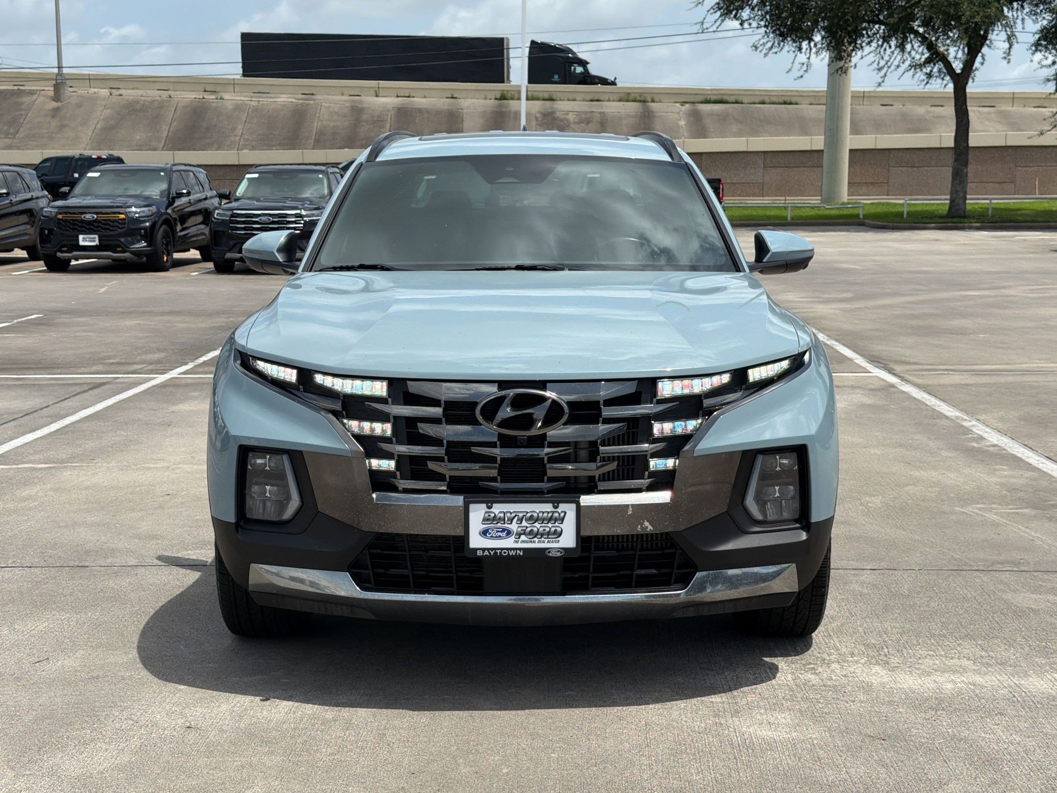 Used 2023 Hyundai Santa Cruz Limited AWD/4WD image 6