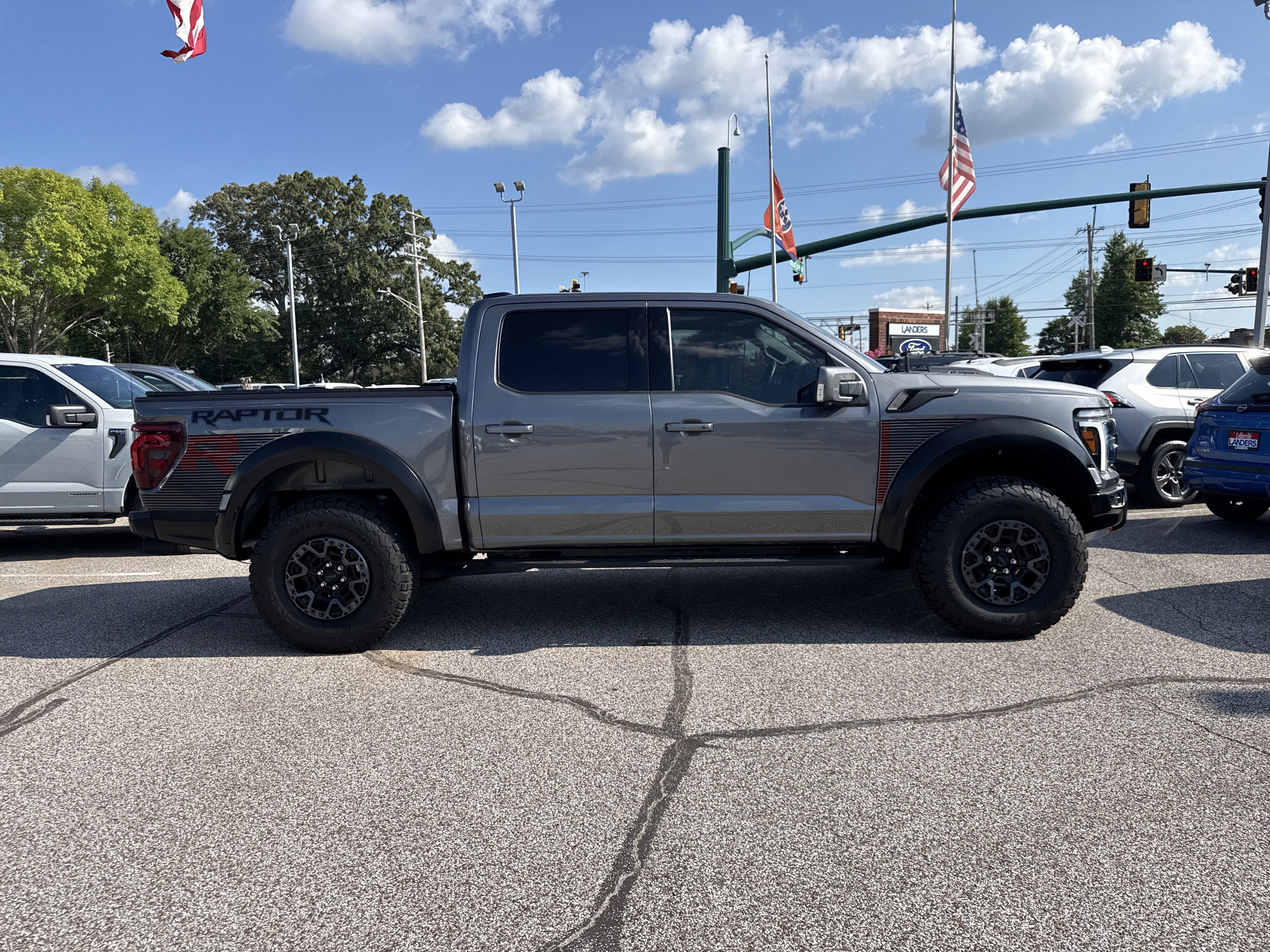 Certified 2025 Ford F150 Raptor w/ Equipment Group 803A Raptor R AWD/4WD image 2