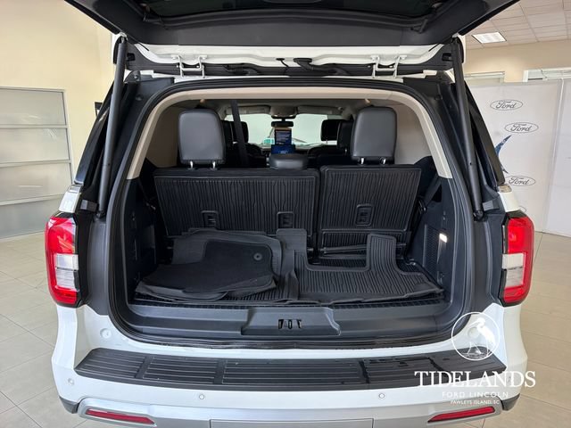 Certified 2023 Ford Expedition XLT AWD/4WD image 12