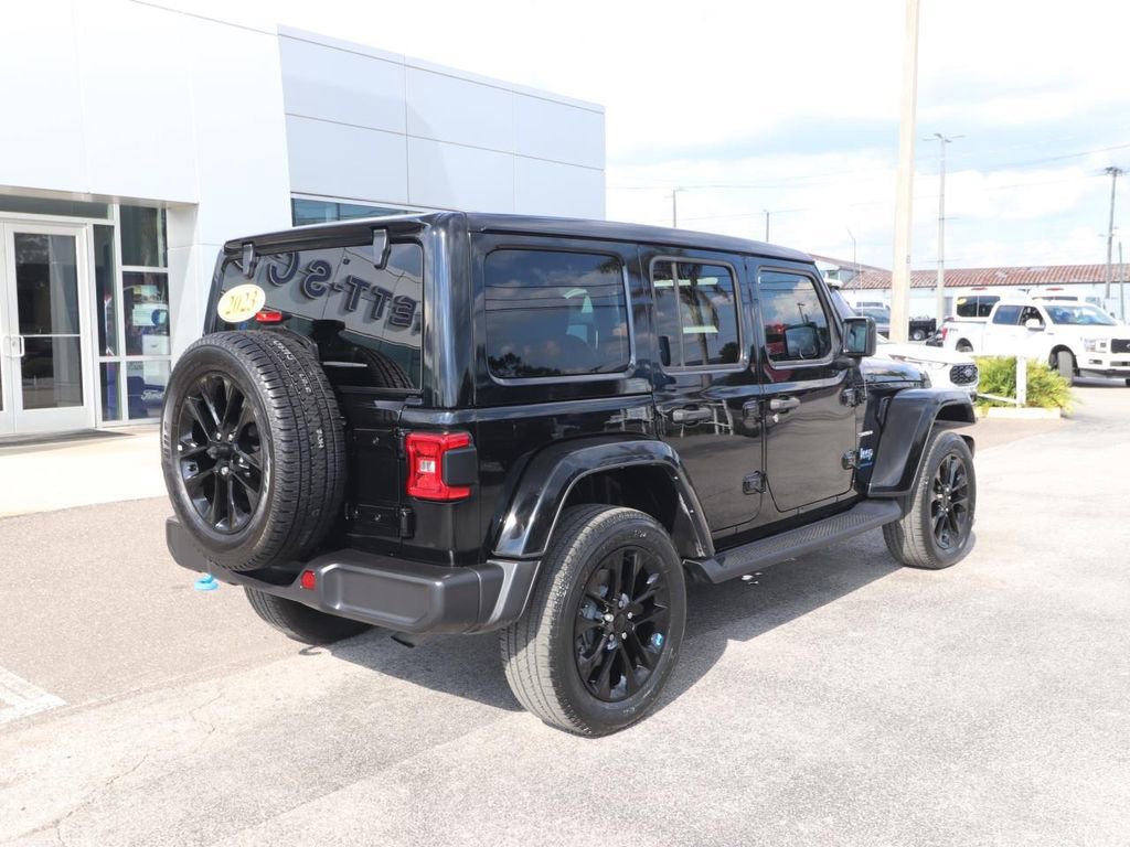 Used 2023 Jeep Wrangler Unlimited Sahara image 5