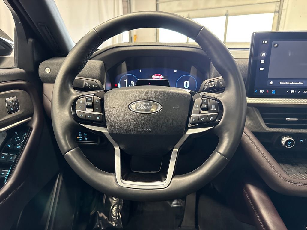 Certified 2025 Ford Explorer Platinum image 20