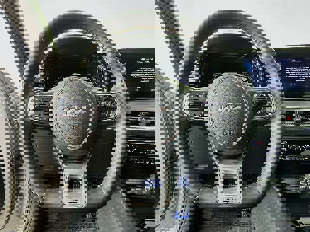 Used 2024 Kia K5 GT-Line w/ GT-Line Premium Package image 18