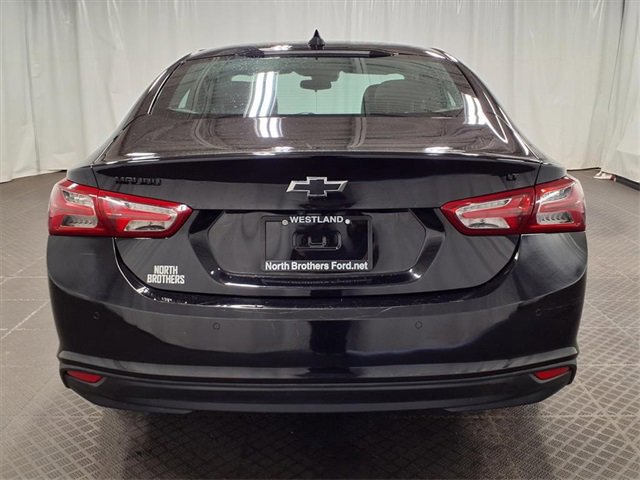 Used 2024 Chevrolet Malibu LT w/ Midnight Edition image 3