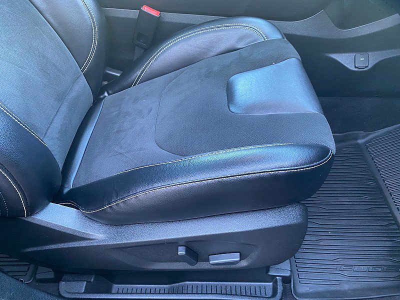 Certified 2022 Ford Edge ST w/ Equipment Group 401A image 28