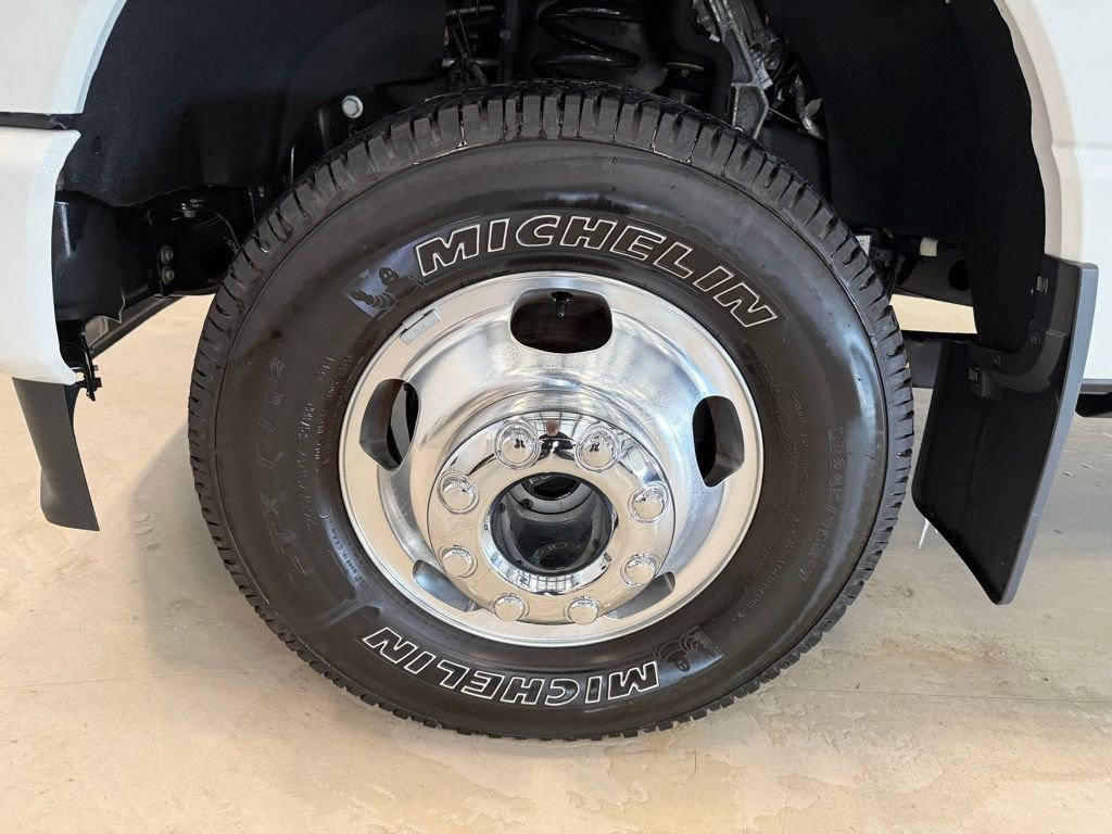 Certified 2023 Ford F350 Limited w/ FX4 Off-Road Package AWD/4WD image 30