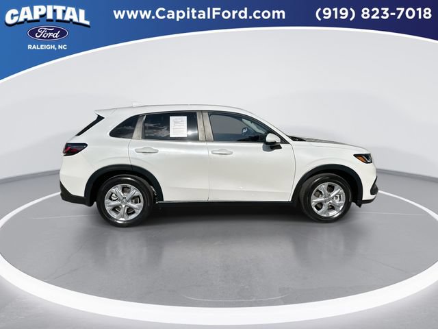 Used 2023 Honda HR-V LX image 9