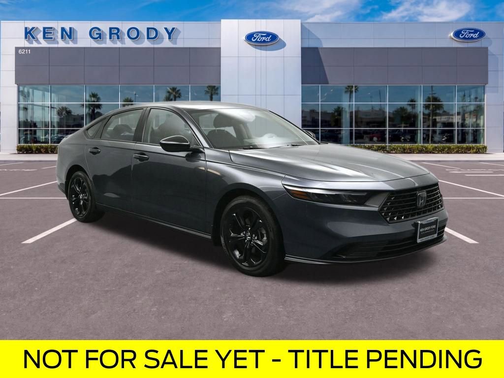 Used 2025 Honda Accord SE image 1