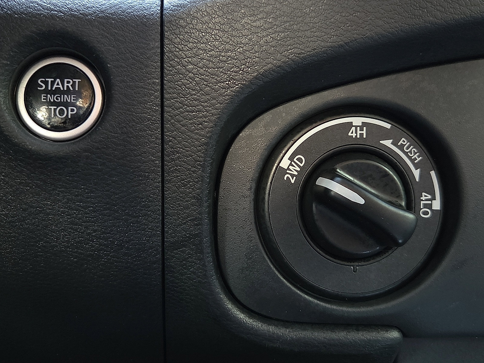 Used 2023 Nissan Frontier SV AWD/4WD image 19