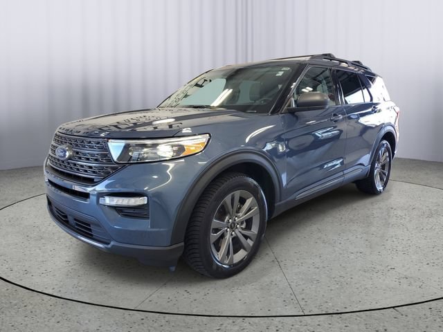 Certified 2021 Ford Explorer XLT w/ Equipment Group 202A AWD/4WD image 2