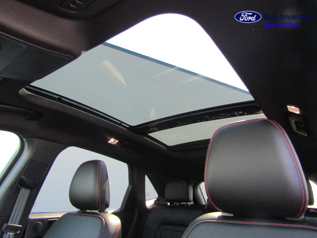 Certified 2024 Ford Escape ST-Line Elite w/ Premium Technology Package AWD/4WD image 15